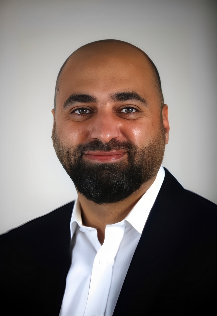 الدكتور إياد ابو شحادة.